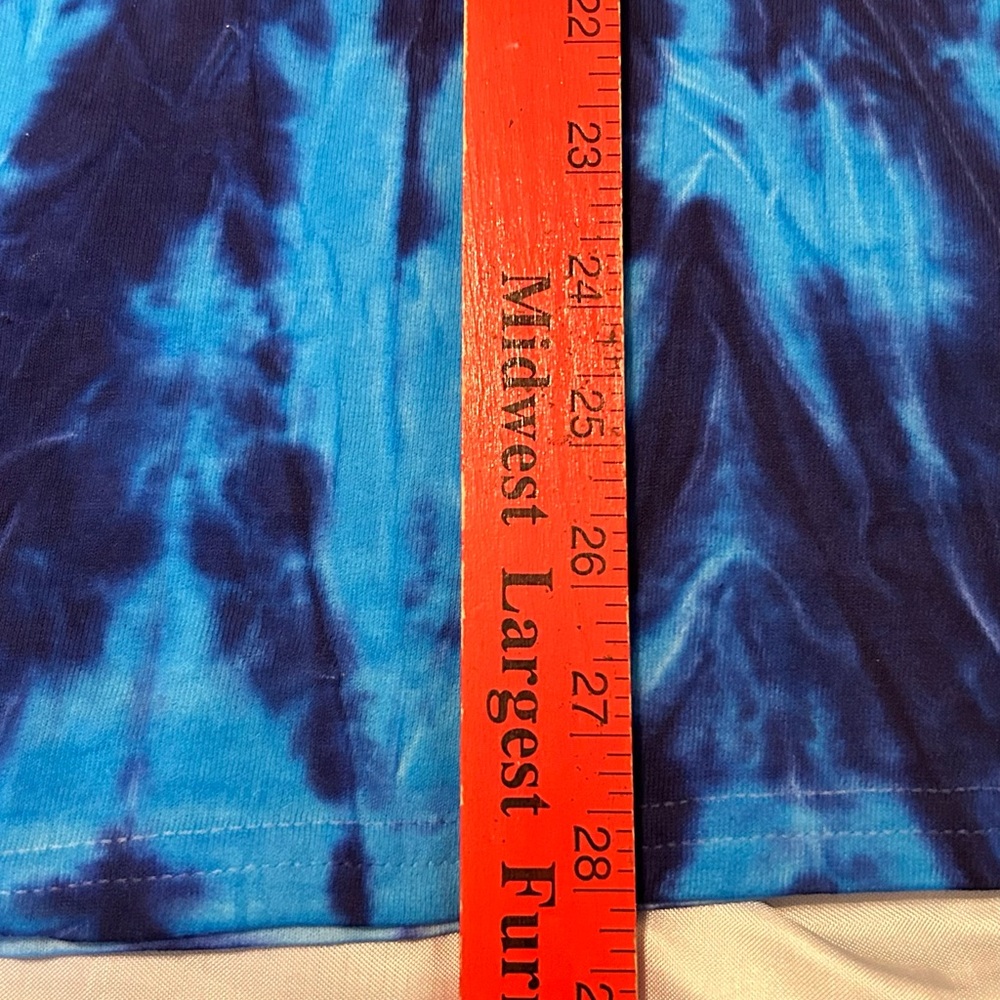 Sunshine Sisters Blue Tie Dyed Be Kind Snowman T-shirt SS Women’s Size Medium - Picture 6 of 6